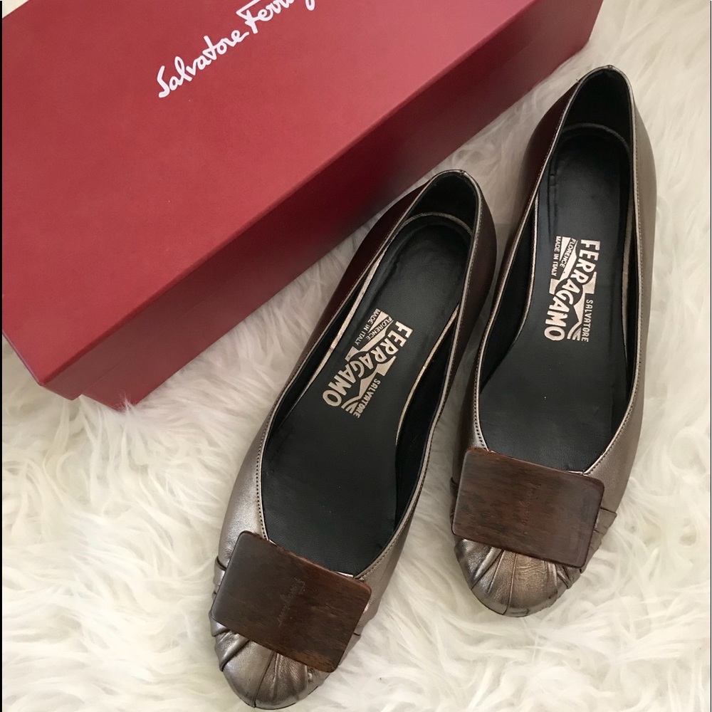 Salvatore Ferragamo metallic leather flats